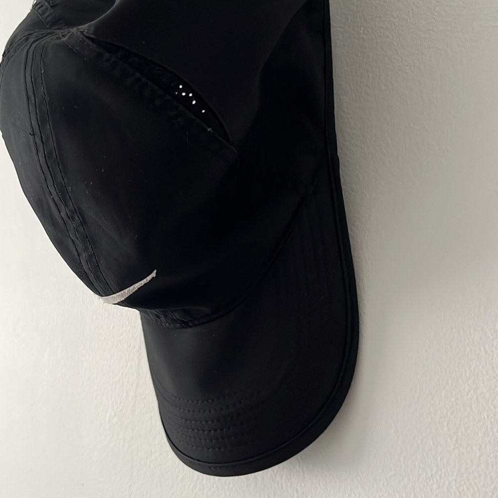 Nike athletic hat *LAST CHANCE will discard if no buyers